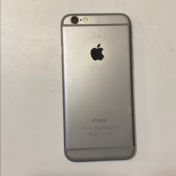 iPhone 7 - Picture 2 of 2
